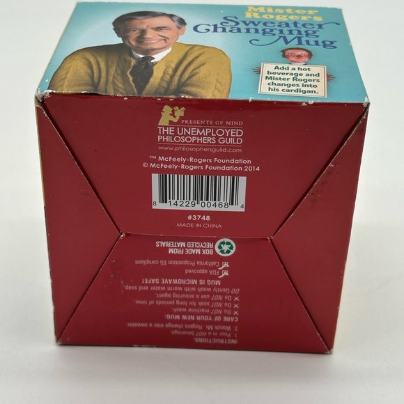 Classic 2014 Mister (Mr.) Rogers Neighborhood Sweater Heat Changing Mug NEW! - Picture 5 of 9